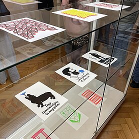 Offizielle Eröffnung des Mobilen Ateliers und der Ausstellung. Foto: Johanna Hofgärtner
