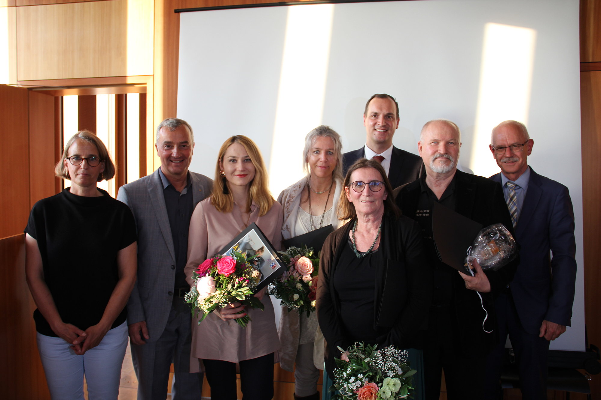 Die Preisträger des 3. Kunstpreises der Stadt Günzburg. Foto: Gertrud Adlassnig/ Günzburger Zeitung