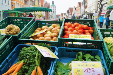 In KW 40 findet der Wochenmarkt am Montag, den 2. Oktober statt. Foto: Carmen Willer/ Stadt Günzburg