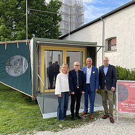 Offizielle Eröffnung des Mobilen Ateliers und der Ausstellung. Foto: Johanna Hofgärtner