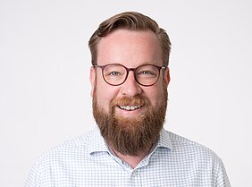 Der Historiker Simon Paintner-Frei spricht über das Bauernkriegsgeschehen im Jahr 1525 bei Leipheim und Günzburg. Foto: Tobias Atzkern