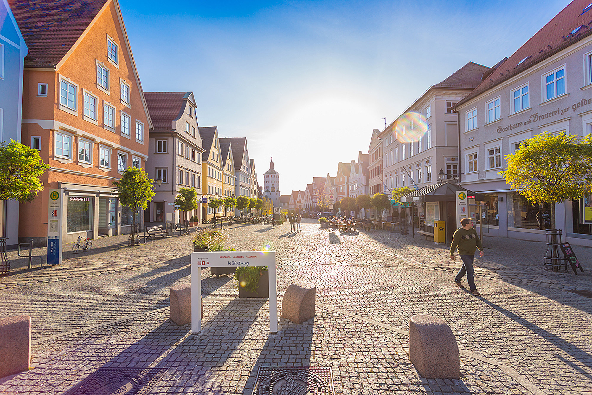 Die Bushaltestelle am Marktplatz. Foto: Philipp Röger für die Stadt Günzburg