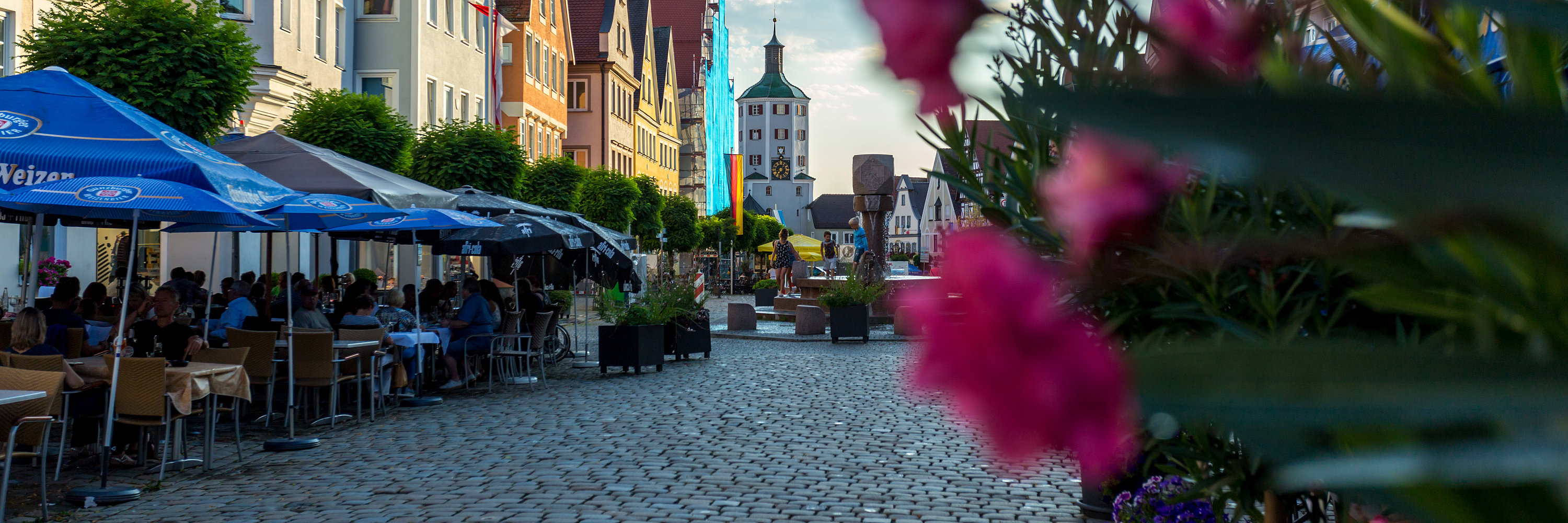 Marktplatz im Sommer. Foto: Philipp Röger für die Stadt Günzburg
