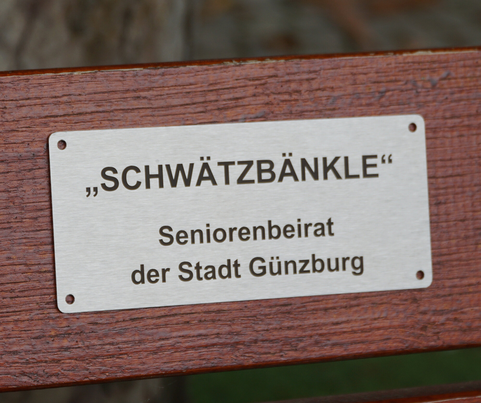 Weitere fünf Schilder „Schwätzbänkle“ sollen im Stadtgebiet eingerichtet werden. Foto: Gerhard Skrebbas 