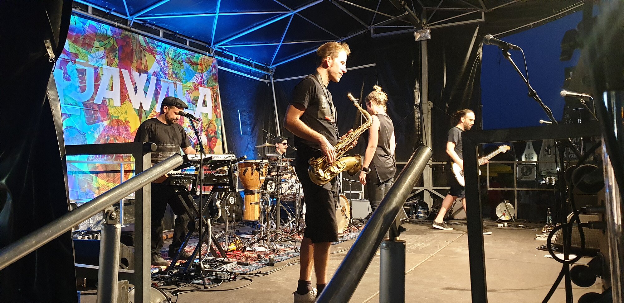 Unser Foto zeigt die Band Äl Jawala bei ihrem Auftritt im Rahmen des Günzburger Kultursommers 2019. Foto: Karin Scheuermann/Stadt Günzburg