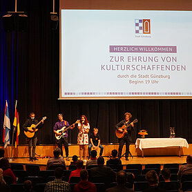 Auftritt der Band "Sound Cloud", Foto: Johanna Hofgärtner/ Stadt Günzburg